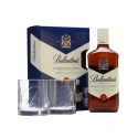 Viskis Ballantine's 0,7 L (su 2 taurėmis dėžutėje)